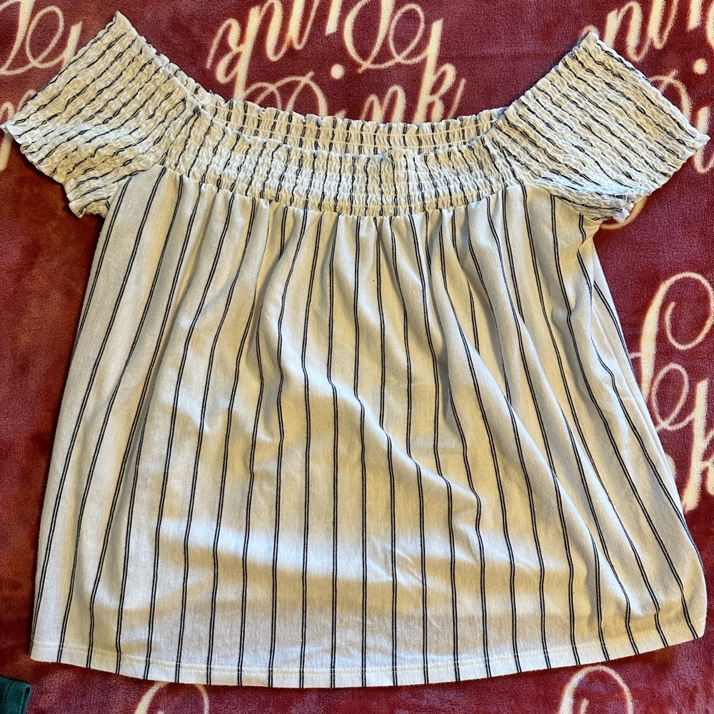 American Eagle Peasant Top